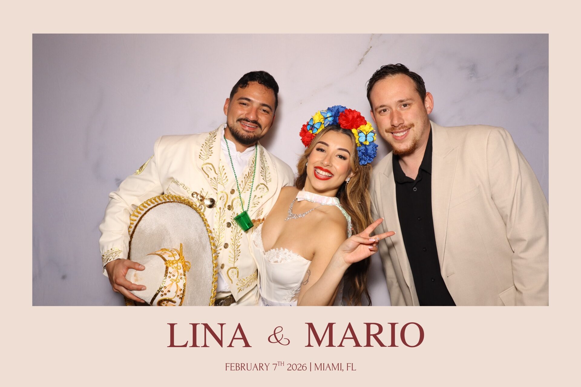 Plantilla de impresión personalizada con flores para una boda