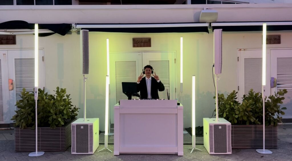 DJ Phil Santos Set-up